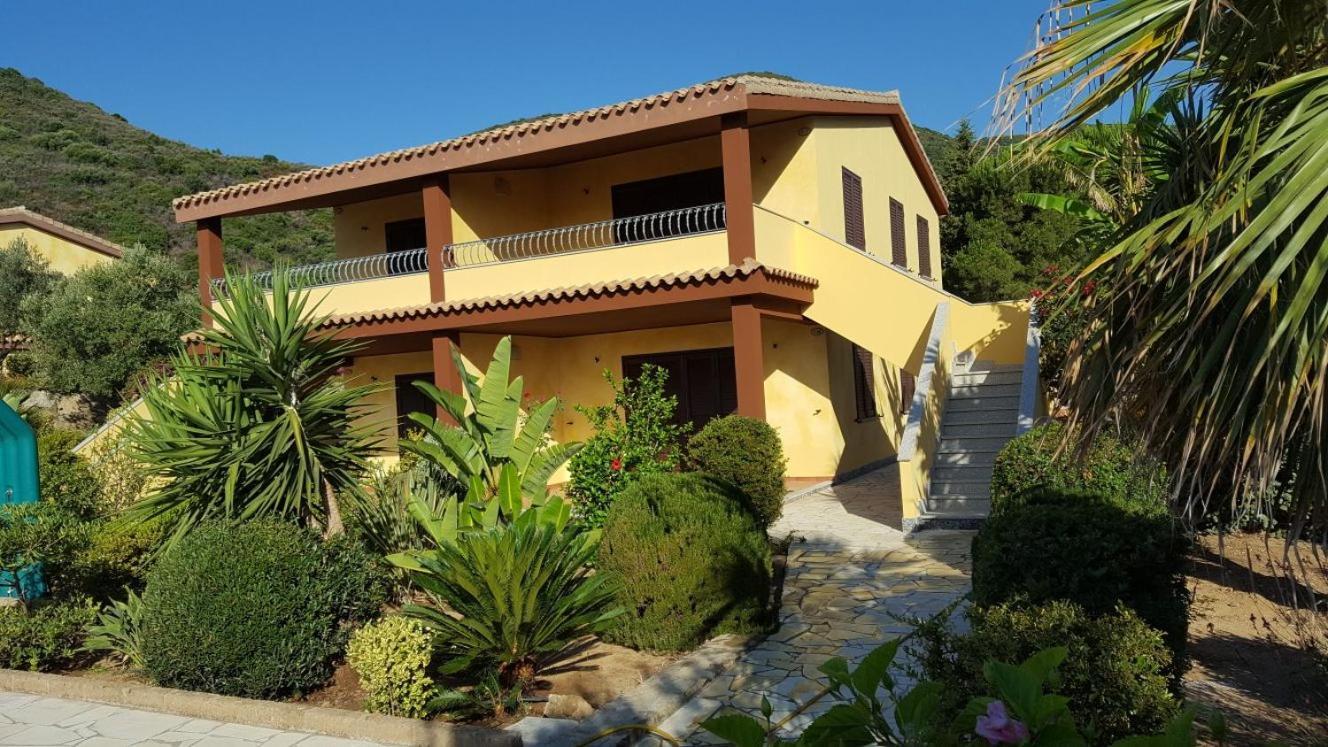 Appartamento In Splendido E Riservato Villaggio, Marina Di Tertenìa Exterior foto
