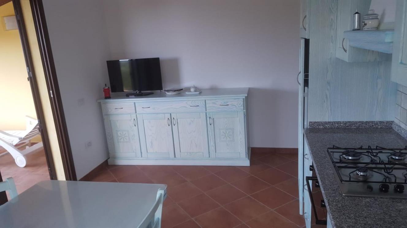 Appartamento In Splendido E Riservato Villaggio, Marina Di Tertenìa Exterior foto